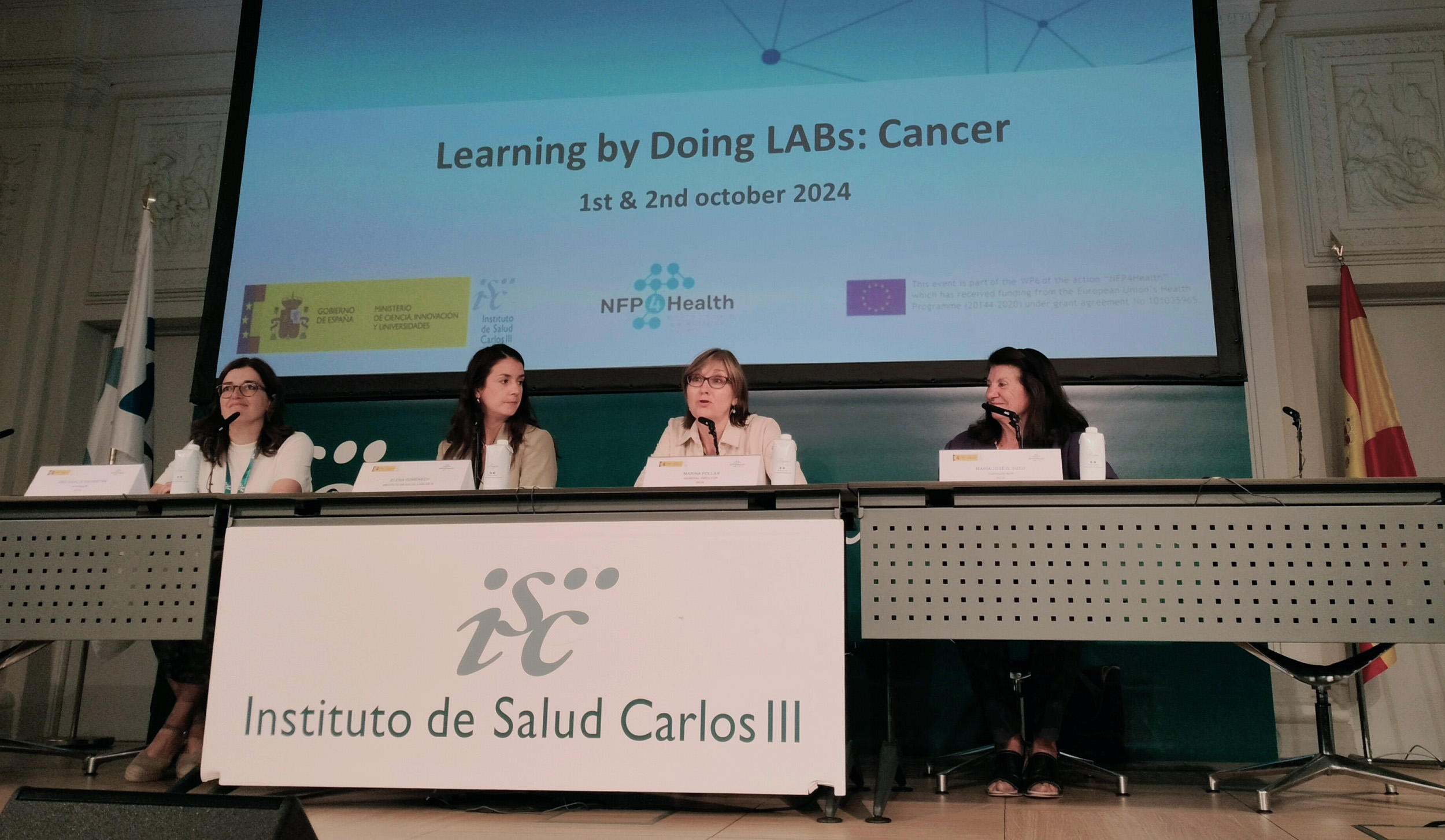 La directora del ISCIII, Marina Pollán (tercera por la izquierda), acompañada de María José González de Suso, Elena Doménech y Ana García Sacristán, de la Subdirección General de Programas Internacionales de Investigación y Relaciones Institucionales del Instituto, en el encuentro ‘Learning By Doing LABs: Cancer', celebrado esta semana.